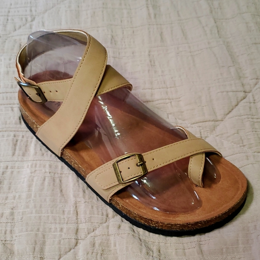 Bamboo womens buckle sandal 8
